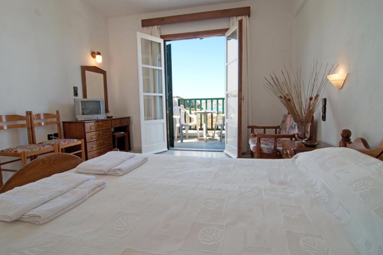 Alex Hotel Tourlos Exterior foto